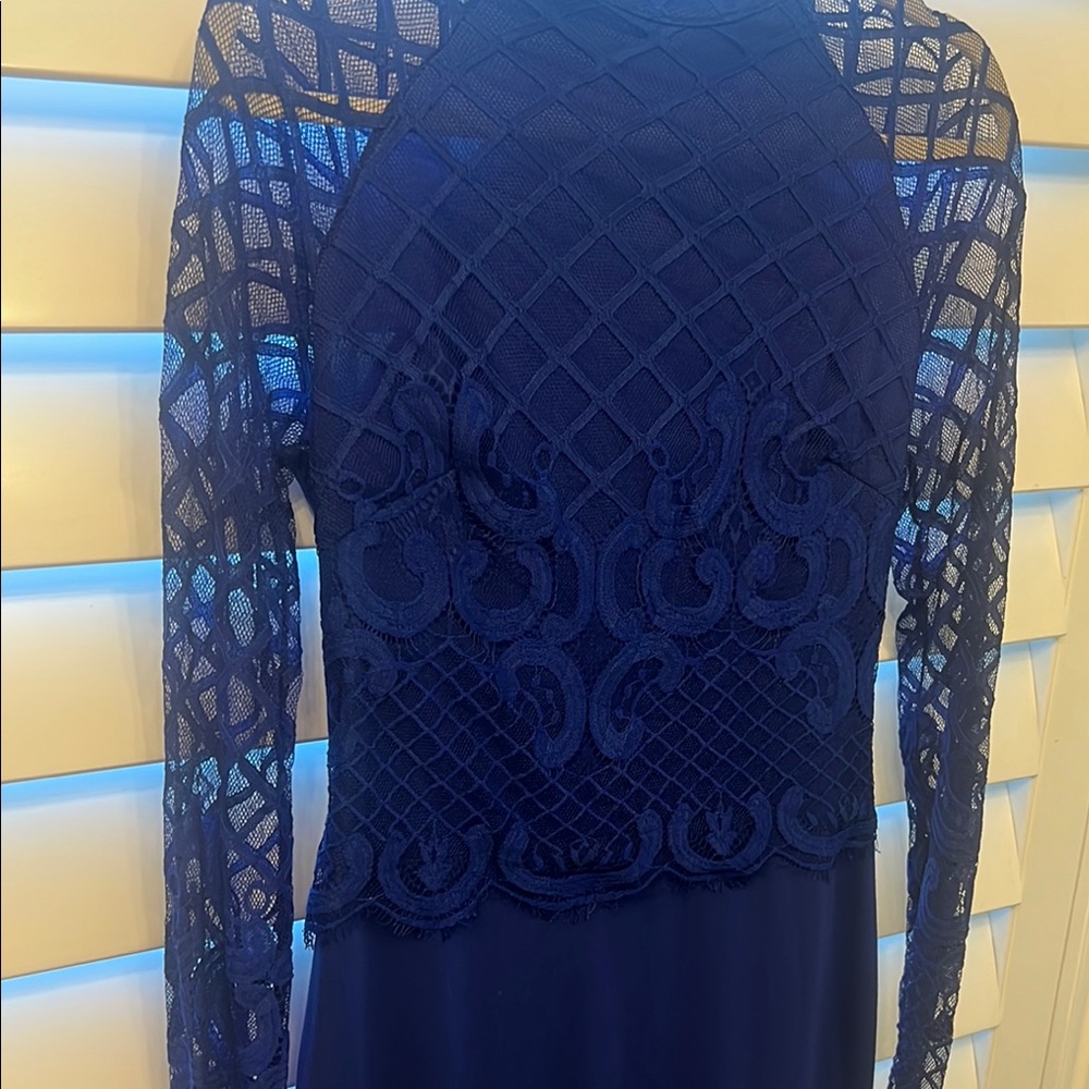 Elegant Blue Lace Dress